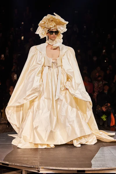 Look 47